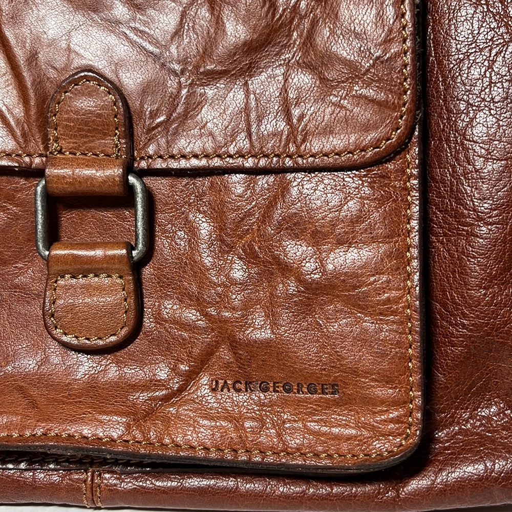 Jack George’s leather Voyager Crossbody bag - Picture 12 of 15